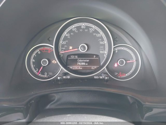 3VWFD7AT1JM701898 Volkswagen Beetle 2.0t Coast/2.0t S