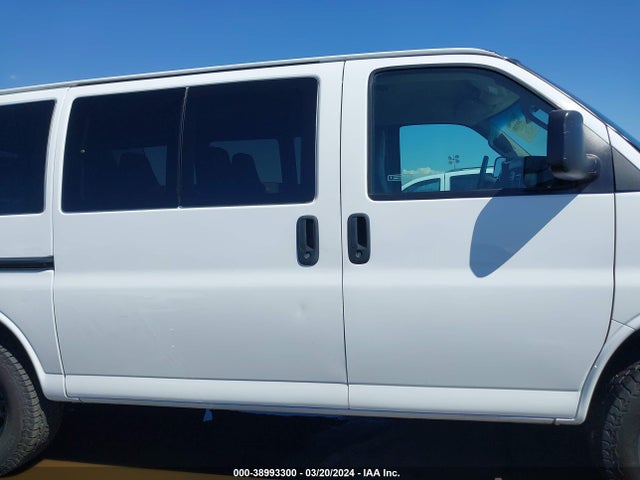1GBWGFFG1G1223833 Chevrolet Express 2500 Lt