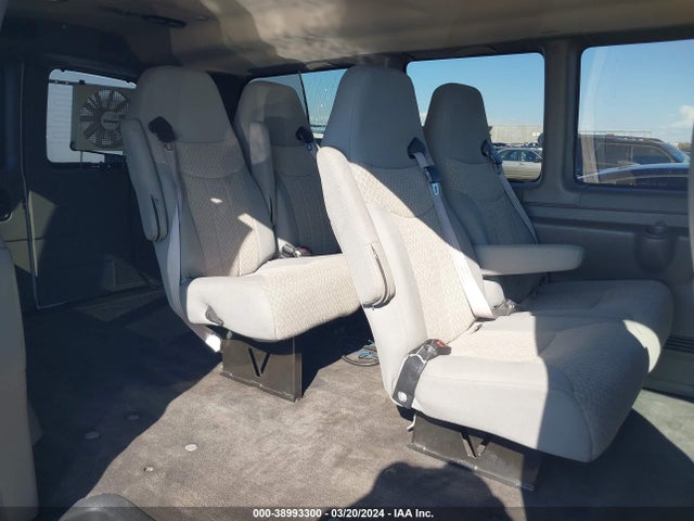 1GBWGFFG1G1223833 Chevrolet Express 2500 Lt