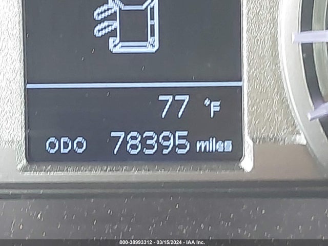 Toyota 4RUNNER SR5 2019 JTEZU5JR4K5200760 Image 16