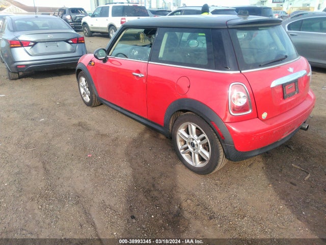 2012 MINI COOPER WMWSU3C52CT259532 Photo 2