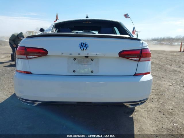 1VWMA7A31NC005954 Volkswagen Passat 2.0t R-line