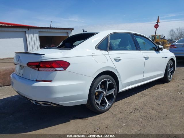 1VWMA7A31NC005954 Volkswagen Passat 2.0t R-line