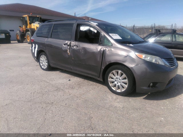 2015 5TDDK3DC7FS105061 main image