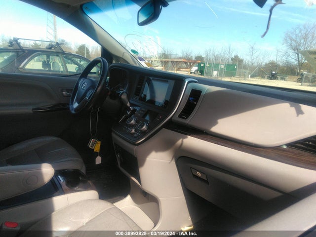 Toyota Sienna Xle 7 Passenger 2015 5TDDK3DC7FS105061 Image 5
