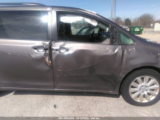 Toyota Sienna Xle 7 Passenger 2015 5TDDK3DC7FS105061 Image 6