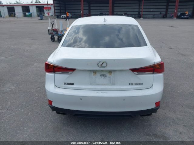 JTHBA1D27K5100639 Lexus IS 300
