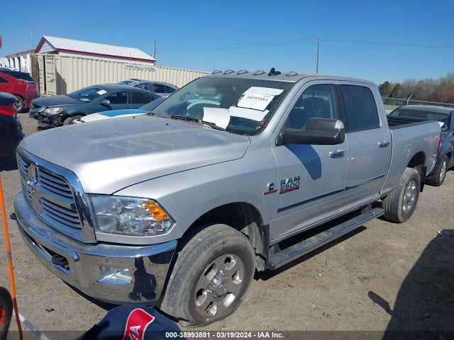 RAM 2500 2018 3C6UR5DL7JG224668 Image 2