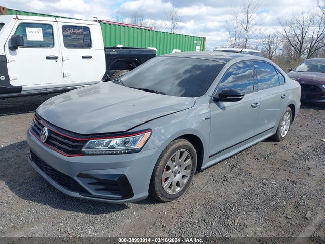 1VWJM7A38JC033268 Volkswagen Passat 3.6l V6 Gt