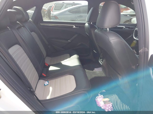 1VWJM7A38JC033268 Volkswagen Passat 3.6l V6 Gt