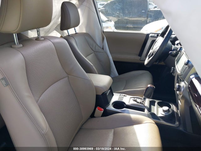 Toyota 4runner Limited 2019 JTEBU5JR7K5725474 Image 5