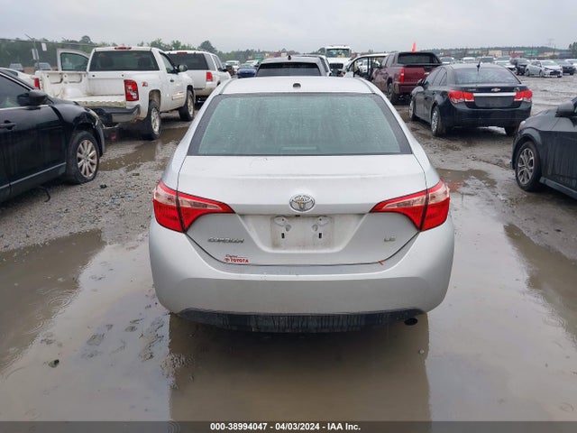Toyota COROLLA LE 2018 5YFBURHE8JP775624 Image 16