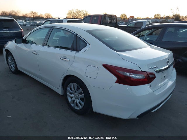 Nissan Altima 2.5 S 2018 1N4AL3AP8JC159685 Image 3