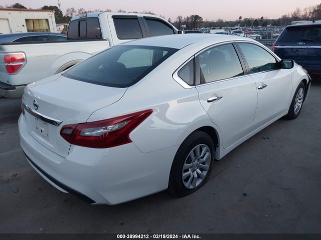 Nissan Altima 2.5 S 2018 1N4AL3AP8JC159685 Image 4