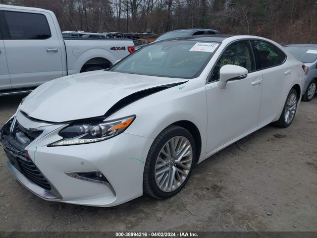 Lexus ES 350 2016 JTHBK1GG7G2219935 Image 2