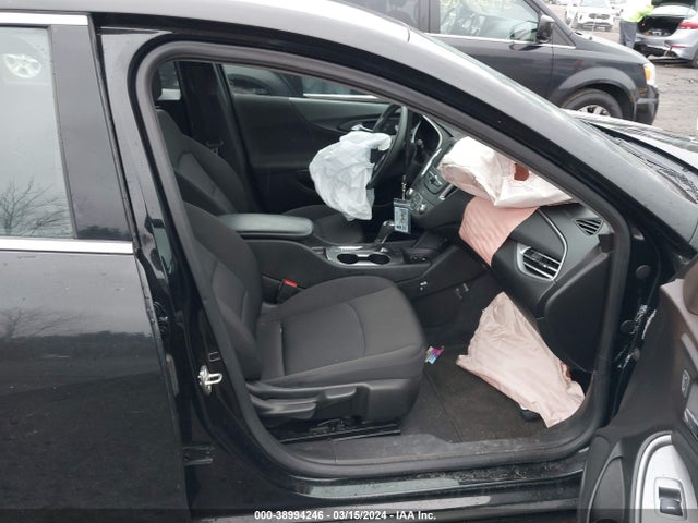 Chevrolet Malibu 1fl 2018 1G1ZC5ST8JF214048 Image 5