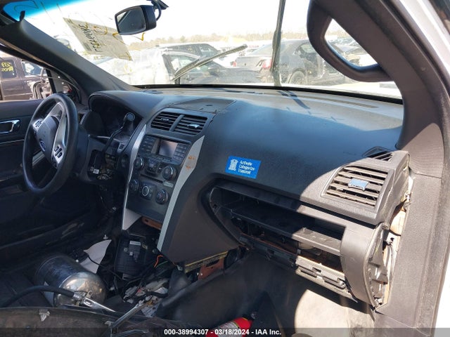 Ford Utility Police Interceptor 2015 1FM5K8AR5FGB32422 Image 5