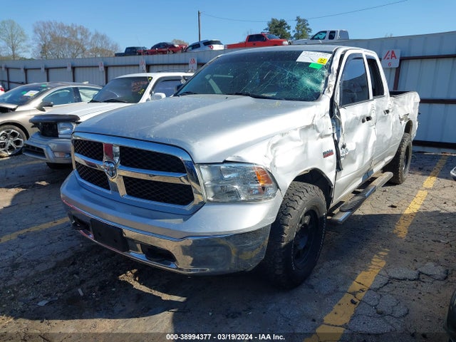 1C6RR7FT6KS520029 RAM 1500 Classic Tradesman Quad Cab 4x4 6'4 Box