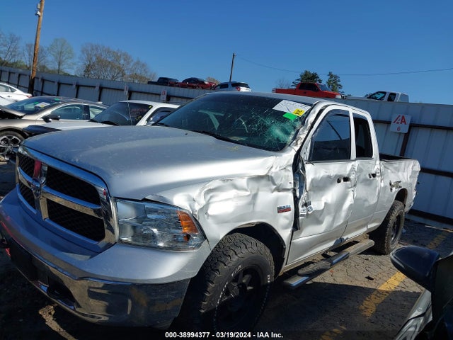 1C6RR7FT6KS520029 RAM 1500 Classic Tradesman Quad Cab 4x4 6'4 Box