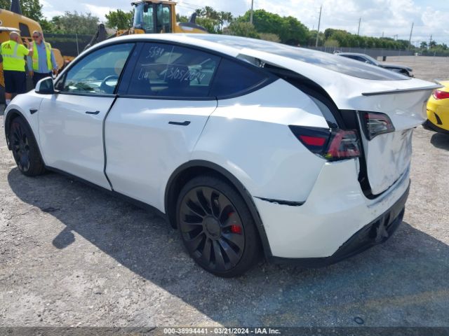 2022 TESLA MODEL Y 7SAYGDEF3NF325076 Photo 2