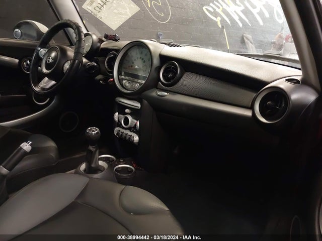 2009 MINI COOPER S WMWMF73549TT96670 Photo 4