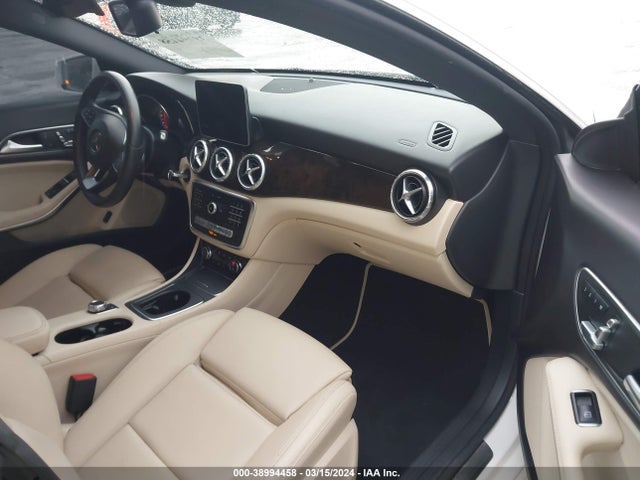 Продаж на аукціоні авто 2018 Mercedes-benz Cla 250, vin: WDDSJ4EB2JN669825, номер лоту: 38994458