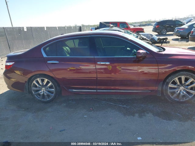 Honda Accord Touring 2016 1HGCR3F91GA017874 Image 13