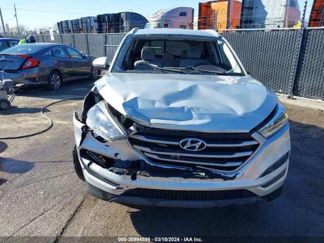 Hyundai TUCSON SEL 2018 KM8J3CA43JU688497 Image 6