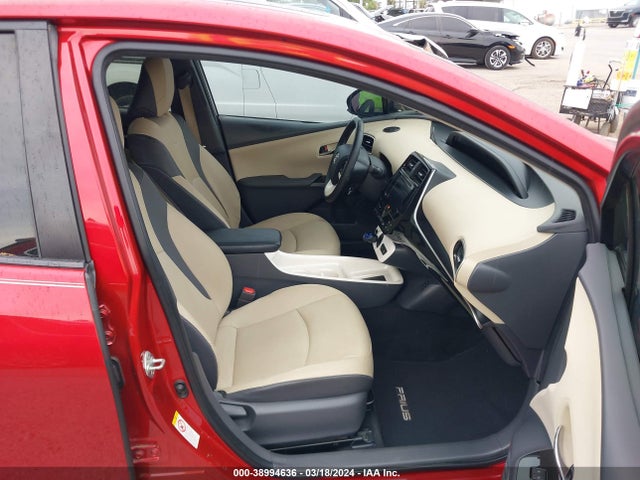 Toyota Prius Four 2016 JTDKARFU8G3516734 Image 5