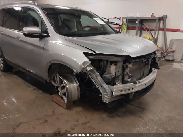 Honda Pilot Elite 2016 5FNYF6H04GB027349 Image 6
