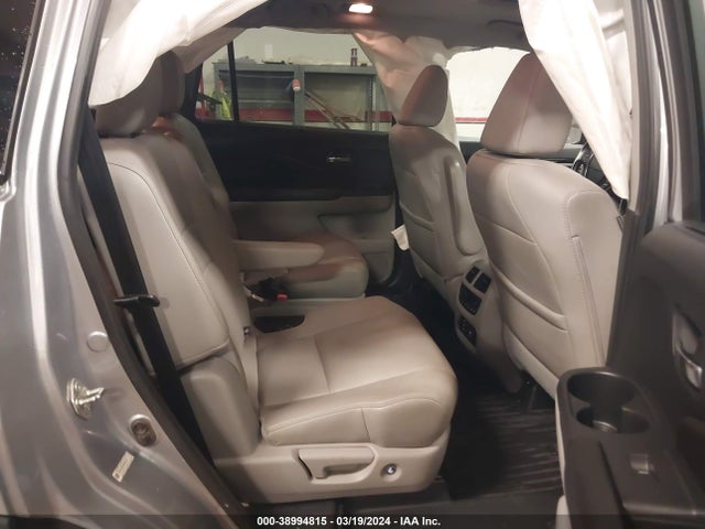 Honda Pilot Elite 2016 5FNYF6H04GB027349 Image 8