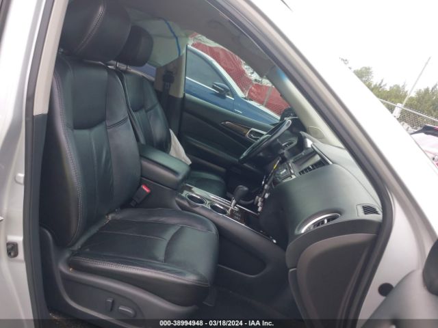 5N1AR2MN1EC613015 Nissan Pathfinder Sl