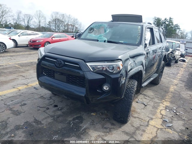 Toyota 4runner Sr5 Premium 2022 JTENU5JRXN6085708 Image 2