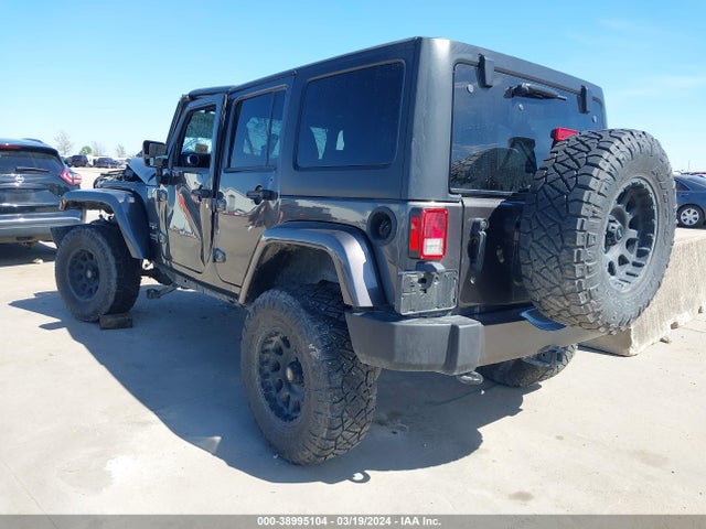 1C4BJWEG3HL716805 Jeep Wrangler Unlimited Sahara 4x4