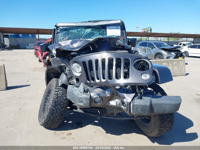 1C4BJWEG3HL716805 Jeep Wrangler Unlimited Sahara 4x4