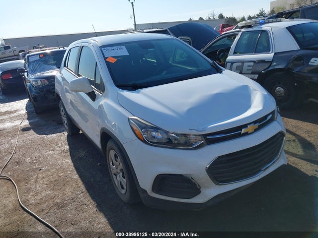 Chevrolet TRAX LS 2018 3GNCJKSB4JL224856 Image 1