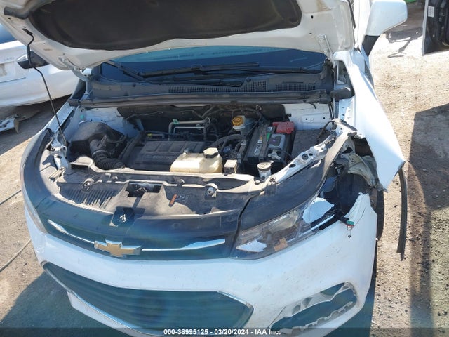 Chevrolet TRAX LS 2018 3GNCJKSB4JL224856 Image 10