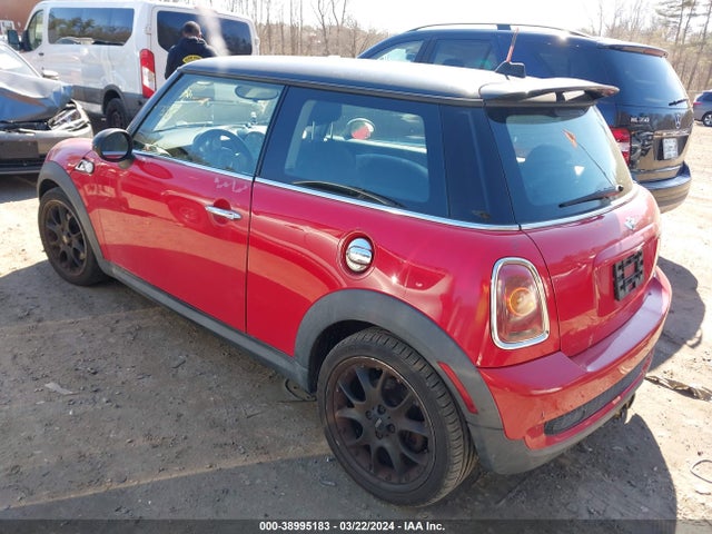 2010 MINI COOPER S WMWMF7C59ATZ73567 Photo 2