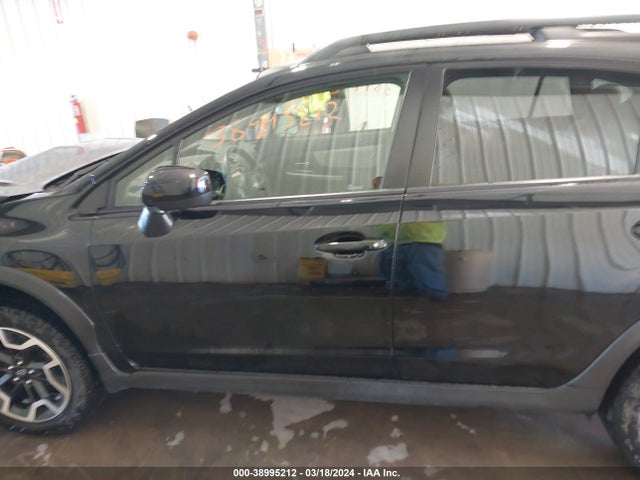 Subaru Crosstrek 2.0i Premium 2017 JF2GPABC6HH272025 Image 14