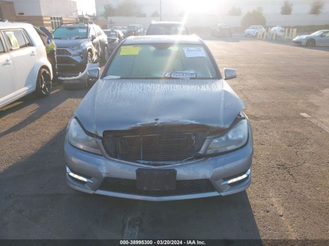 WDDGF4HB1EA934041 Mercedes-Benz C 250 Luxury/sport