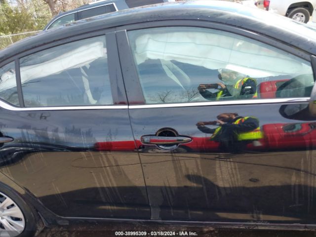 3N1AB8BV5NY259122 Nissan Sentra S Xtronic Cvt