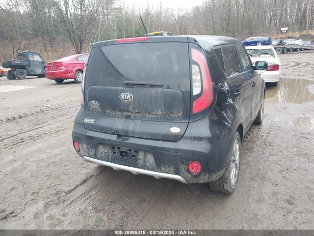 KIA SOUL + 2018 KNDJP3A59J7889949 Image 16