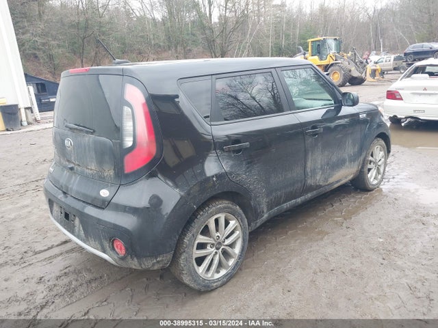 KIA SOUL + 2018 KNDJP3A59J7889949 Image 4