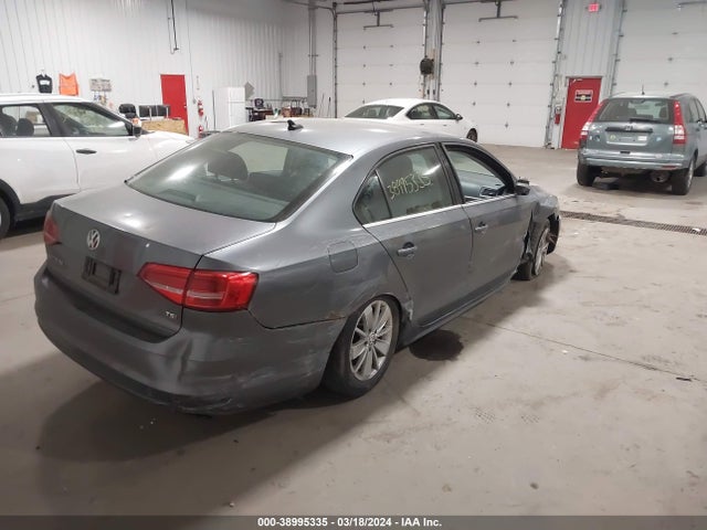 3VWD17AJ9FM287985 Volkswagen Jetta 1.8t Se