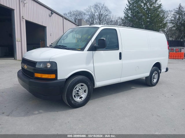 Chevrolet Express Cargo Rwd 2500 Regular Wheelbase Wt 2021 1GCWGAFP4M1154484 Image 2