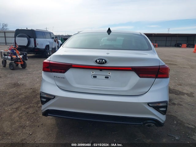 KIA Forte Lxs 2021 3KPF24AD1ME363854 Image 16