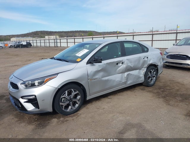 KIA Forte Lxs 2021 3KPF24AD1ME363854 Image 2