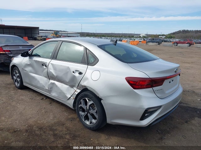 KIA Forte Lxs 2021 3KPF24AD1ME363854 Image 3