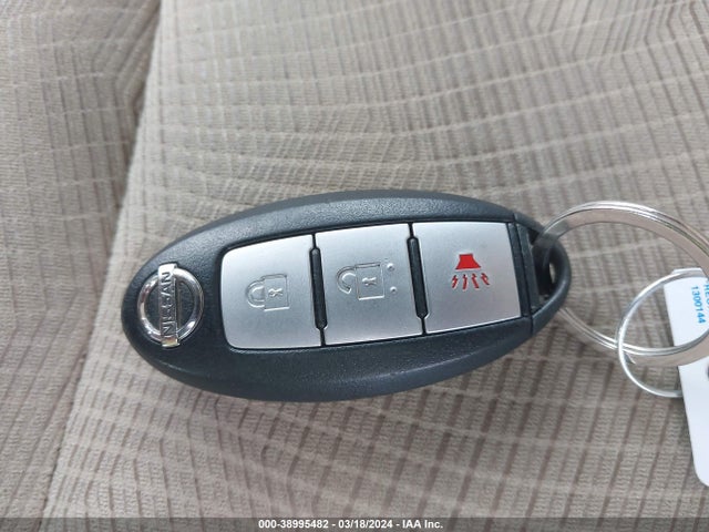 Nissan ROGUE SV 2015 5N1AT2MT9FC813383 Image 11