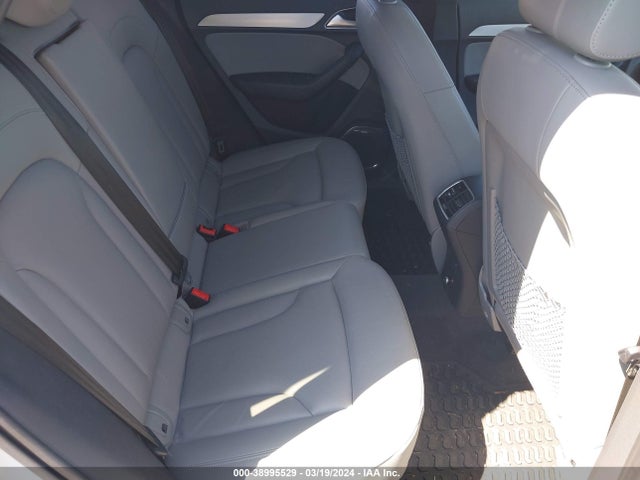 WA1JCCFS5JR030284 Audi Q3 2.0t Premium/2.0t Sport Premium